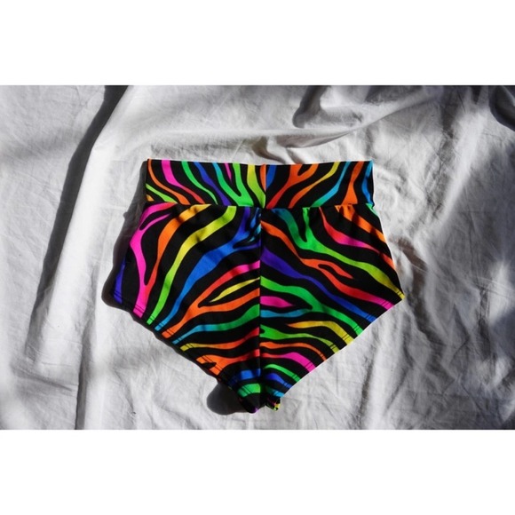 ZEBRA SWIM BOTTOMS - Picture 2 of 2